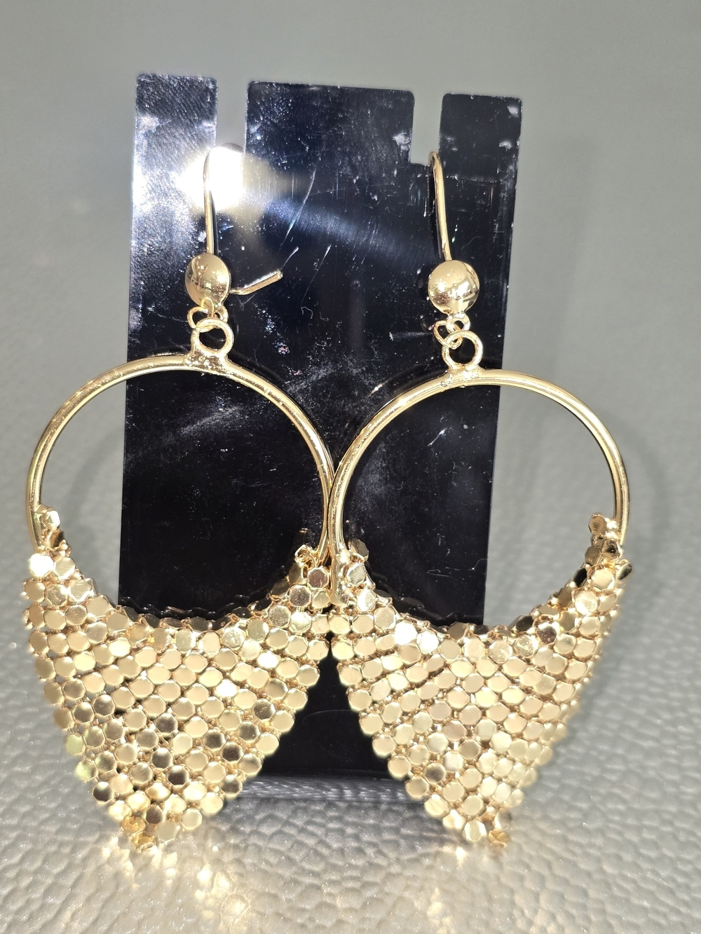 22kgp Dubai Jewelry Gold Hoop Drop Earrings with Textured Fan Accent